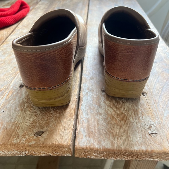 Women’s Dansko clogs size 38 - Picture 6 of 11